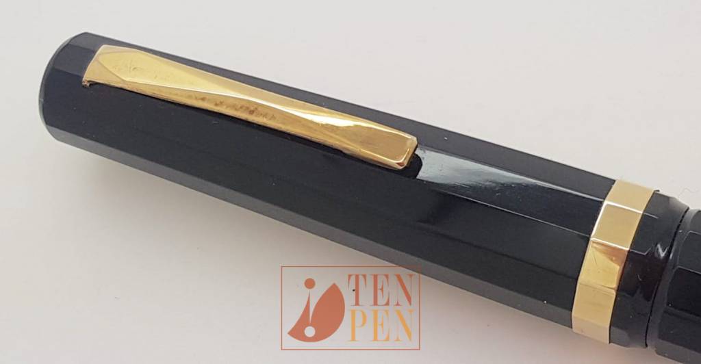 OMAS EXTRA 557F black facetted celluloid | Tenpen - By Letizia